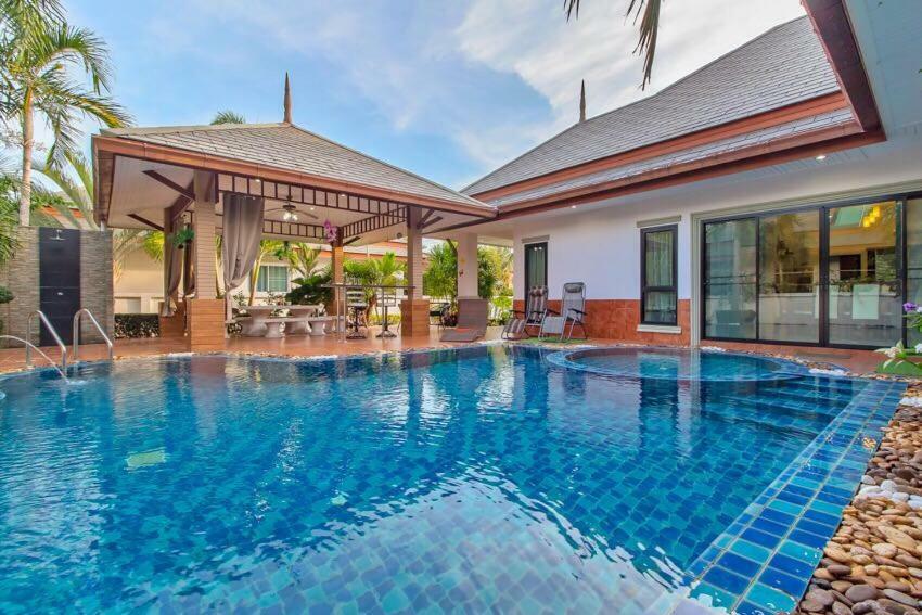 Villa Nataly Na Chom Thian Dış mekan fotoğraf